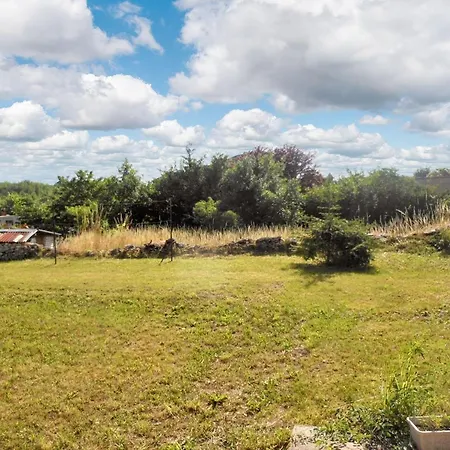Maison Chaleureuse A Avec Jardin Cloture Tatil Evi Lalbenque